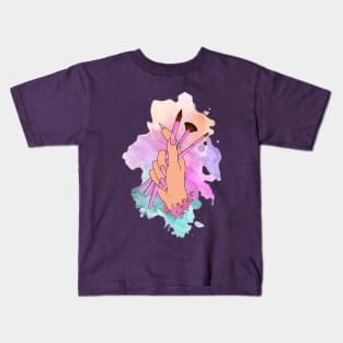 Brush in hand Kids T-Shirt